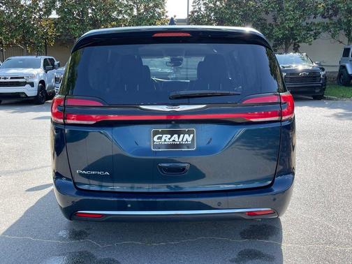 Fathom Blue Pearlcoat 2023 Chrysler Pacifica Touring L