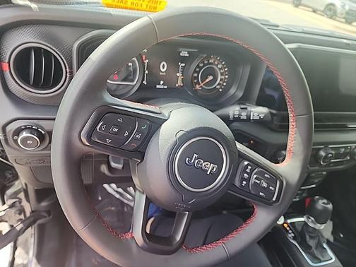 Black Clearcoat 2024 Jeep Wrangler Rubicon