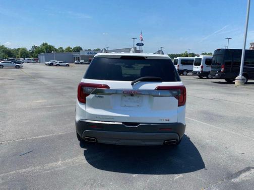 White Frost Tricoat 2021 GMC Acadia AWD AT4