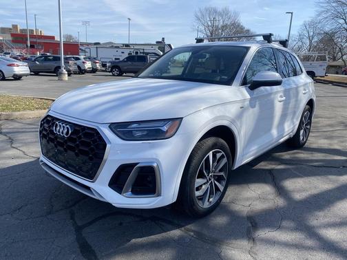 2024 Audi Q5 45 S line Premium Plus