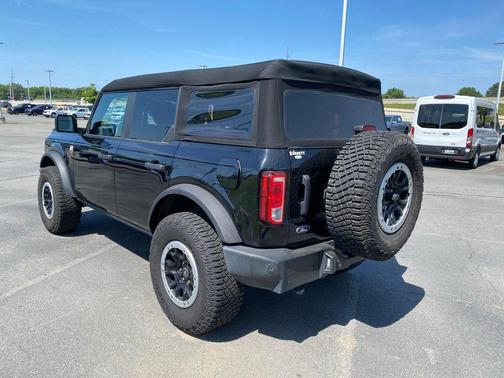 SHADOW BLACK 2024 Ford Bronco Big Bend