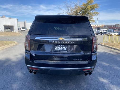 2023 Chevrolet Suburban Premier