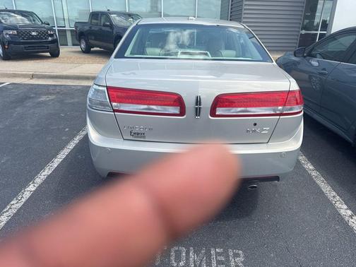 White Platinum Metallic Tri-Coat 2010 Lincoln MKZ Base