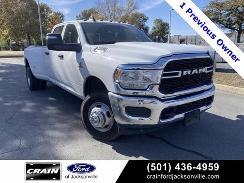 2024 RAM 3500 Tradesman Crew Cab 4x4 8' Box