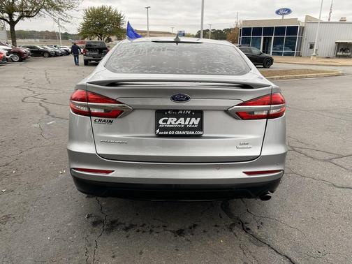 2020 Ford Fusion SE