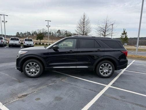 Black Metallic 2026 Ford Explorer Platinum