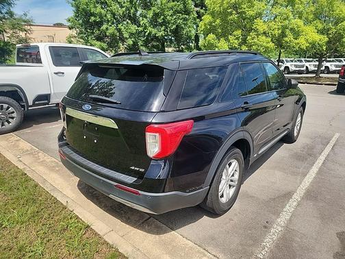 AGATE BLACK METALLIC 2023 Ford Explorer XLT
