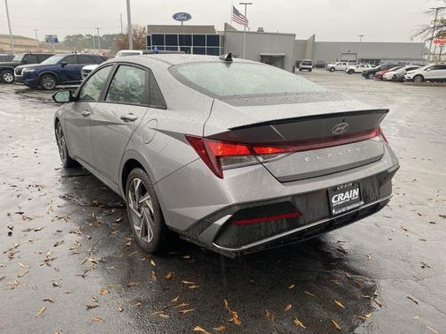 2025 Hyundai ELANTRA Sport