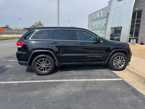 2018 Jeep Grand Cherokee Laredo E