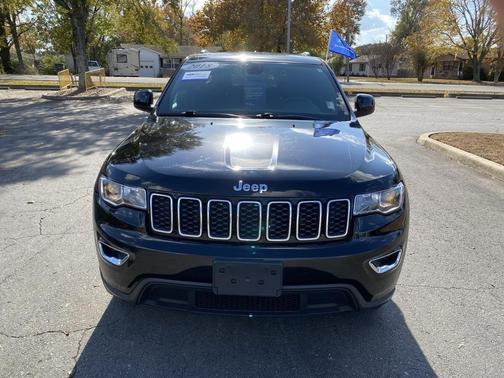 2018 Jeep Grand Cherokee Laredo E