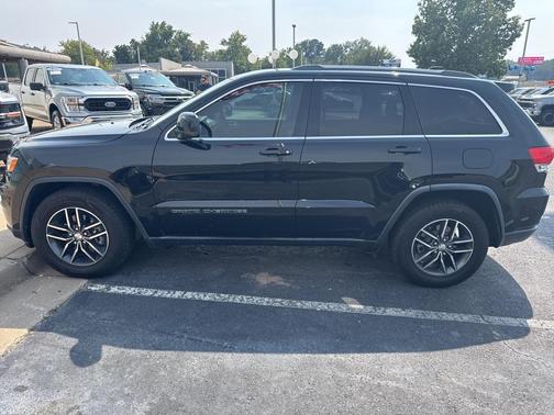 2018 Jeep Grand Cherokee Laredo E