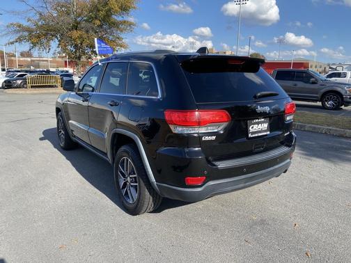2018 Jeep Grand Cherokee Laredo E