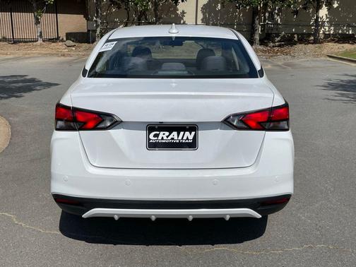 2022 Nissan Versa 1.6 SV