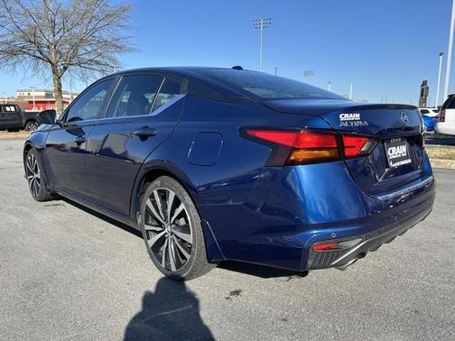 2020 Nissan Altima SR FWD