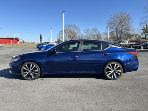 2020 Nissan Altima SR FWD