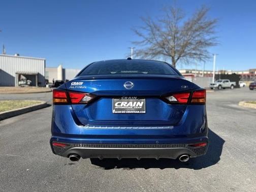 2020 Nissan Altima SR FWD