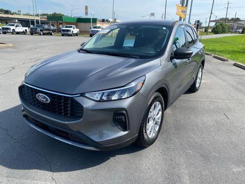 Carbonized Gray Metallic 2025 Ford Escape Active