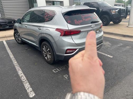 Shimmering Silver Pearl 2020 Hyundai SANTA FE SEL 2.4