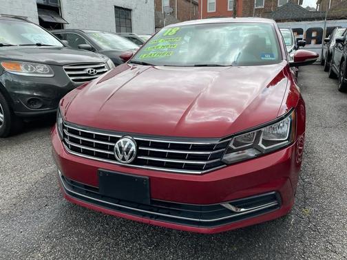 Burgundy 2018 Volkswagen Passat SE