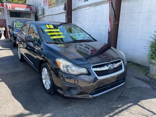 2013 Subaru Impreza 2.0i Premium