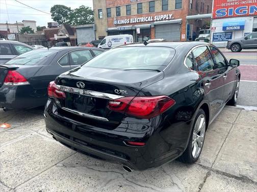 2016 INFINITI Q70L 3.7X (A7)