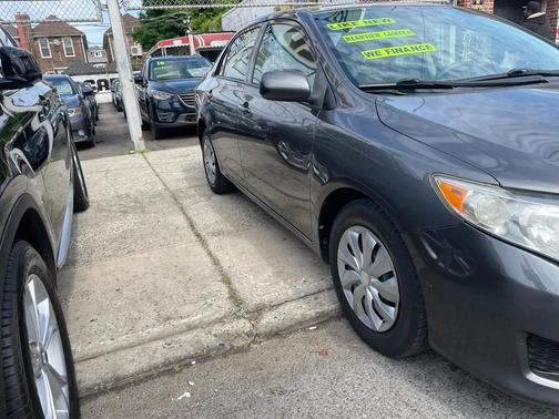 Magnetic Gray Metallic 2010 Toyota Corolla LE