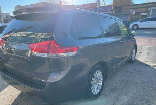 2011 Toyota Sienna Limited