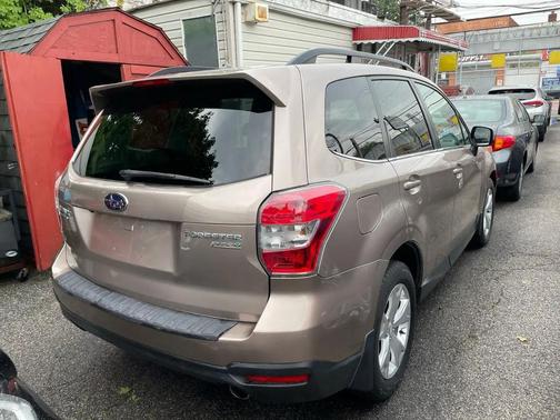 Brown 2015 Subaru Forester 2.5i Limited