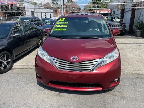 Burgundy 2013 Toyota Sienna XLE