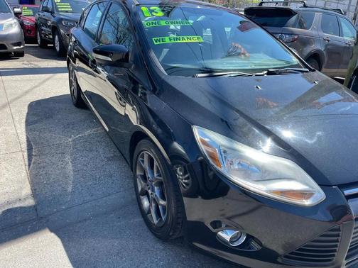 Tuxedo Black 2013 Ford Focus SE