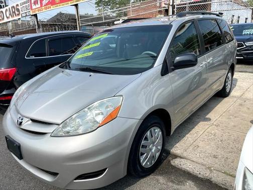 2007 Toyota Sienna LE