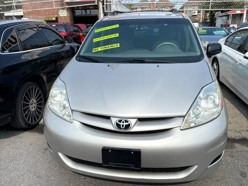 2007 Toyota Sienna LE