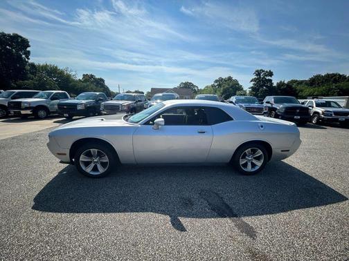 2009 Dodge Challenger SE