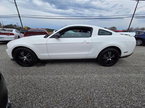 2011 Ford Mustang V6 Premium