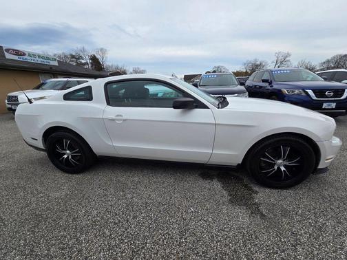 2011 Ford Mustang V6 Premium