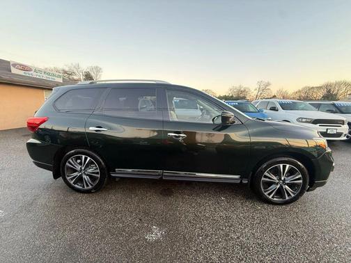 2018 Nissan Pathfinder Platinum