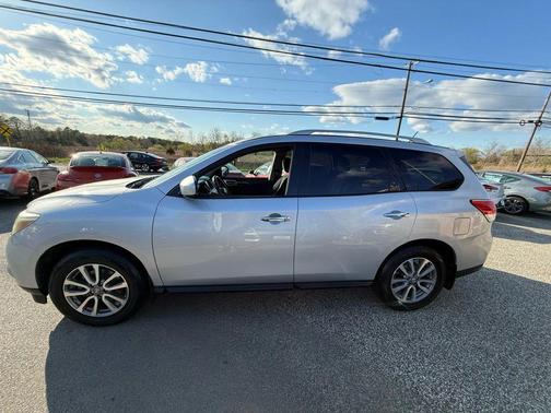 2014 Nissan Pathfinder SV