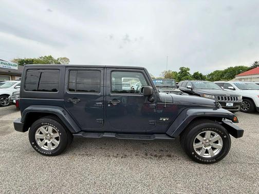 Rhino Clearcoat 2016 Jeep Wrangler Unlimited Sahara