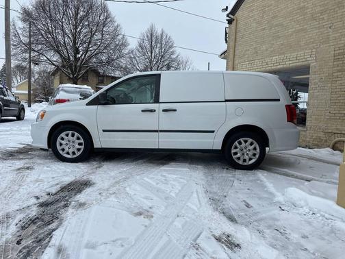 2014 RAM Cargo Tradesman