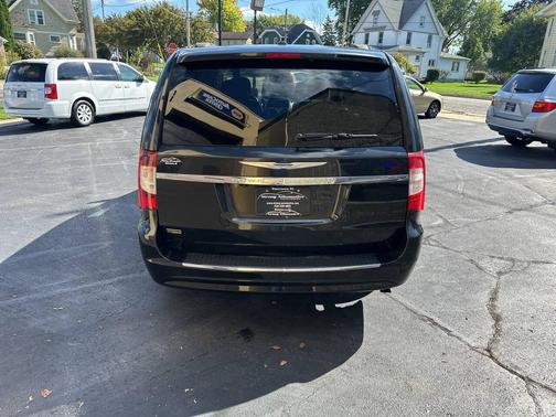 2015 Chrysler Town & Country Touring