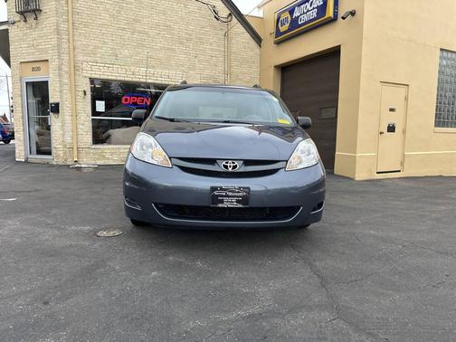 2010 Toyota Sienna CE
