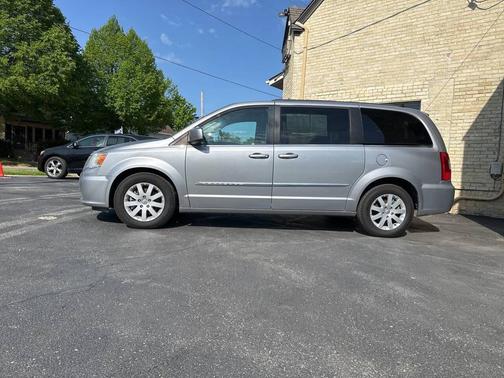 Billet Silver Metallic Clearcoat 2015 Chrysler Town & Country Touring