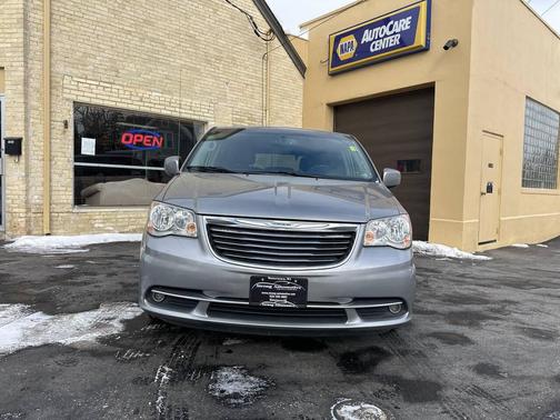 2015 Chrysler Town & Country Touring