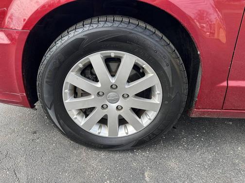 2016 Chrysler Town & Country Touring