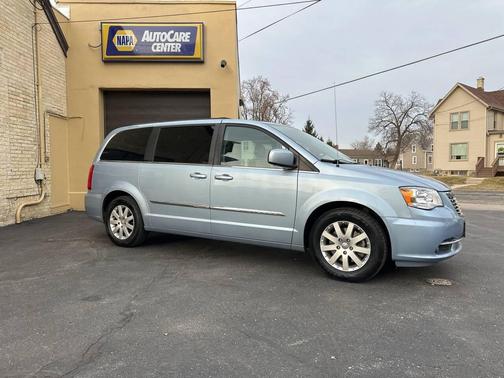 2013 Chrysler Town & Country Touring