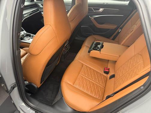 2023 Audi RS 6 Avant 4.0T