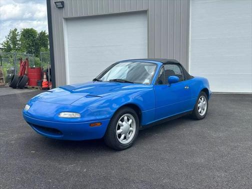 1990 Mazda MX-5 Miata 2D Convertible