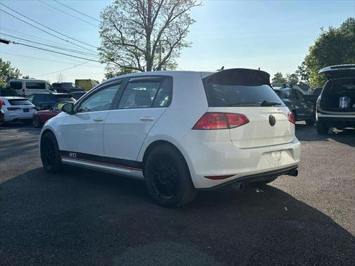 2017 Volkswagen Golf GTI 2.0T S 4-Door