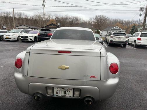 2005 Chevrolet SSR Convertible Pickup 2D