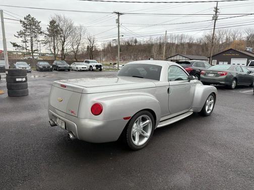 2005 Chevrolet SSR Convertible Pickup 2D